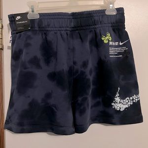 NIKE athleisure shorts